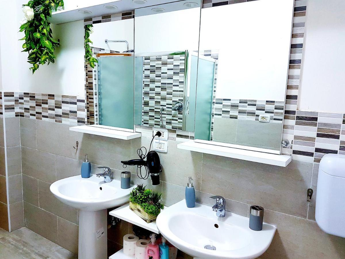 Guest House Vecchi Реджо Емилия Екстериор снимка