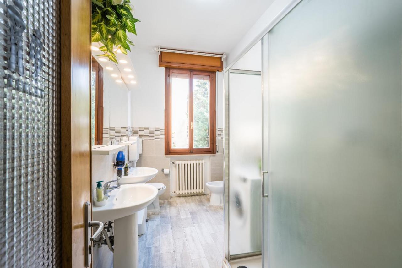 Guest House Vecchi Реджо Емилия Екстериор снимка